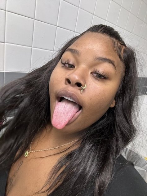 Female Escorts Available now ✅