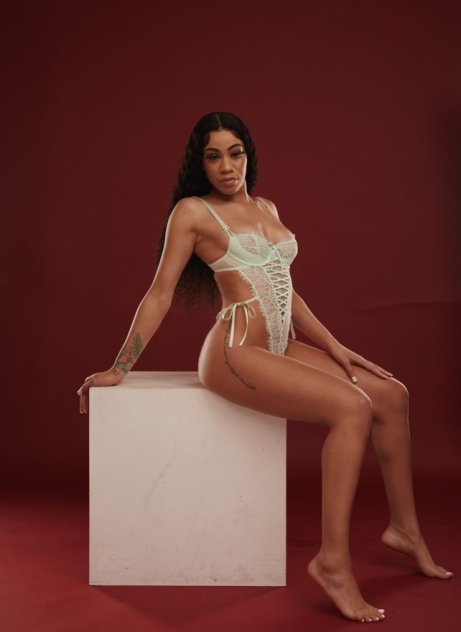 Your Brazilian green eyed goddess awaits