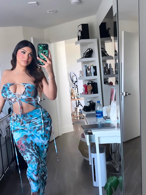 Hey Papi, wanna fuck? Hit me up now! Text: (904) 400-0216 Snapchat: Nuellamarlow