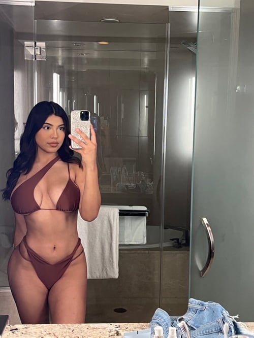 Hey Papi, wanna fuck? Hit me up now! Text: (904) 400-0216 Snapchat: Nuellamarlow