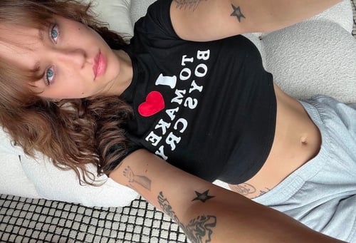 HMU for Hookup and contents 🍑💦🍆 Text +1 860-255-9361