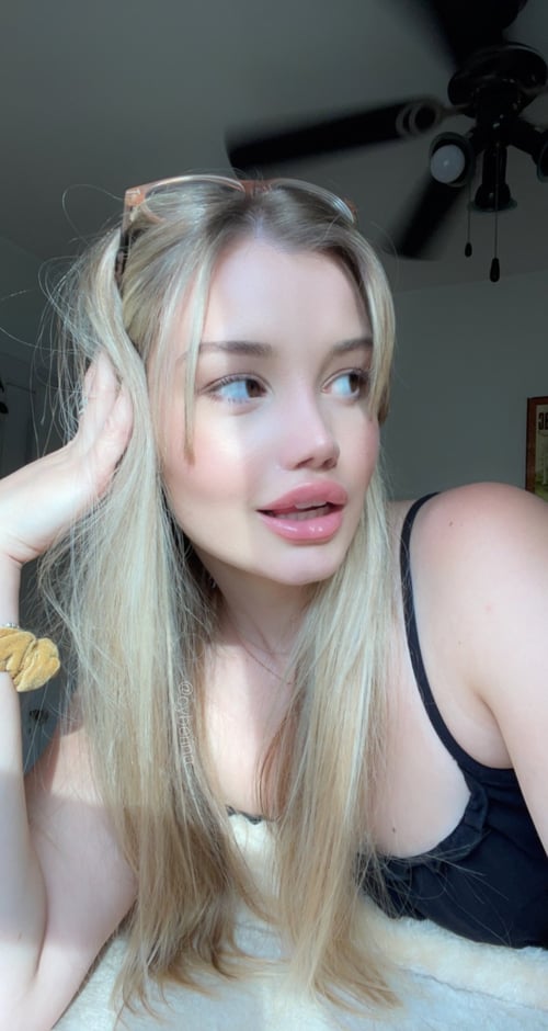 HEY AM ELLA BRITNEY AVAILABLE FOR HOOKUPS🍆🥵 AND HOT FUCK 🍆WITH A LOT OF EROTICS FUN🍆💦🍑