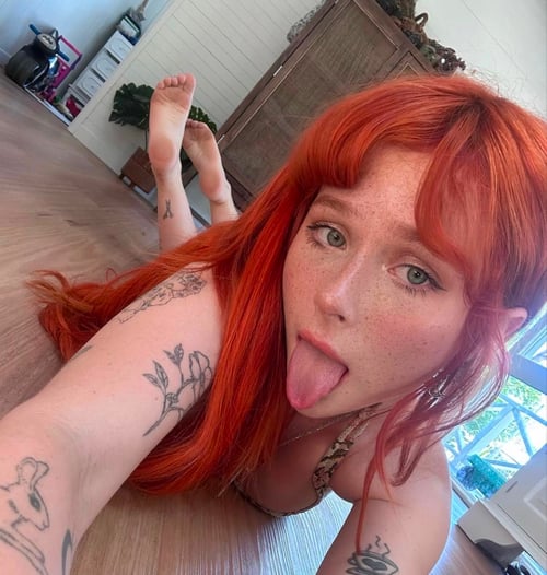 I’m available now hmu on +15592131173