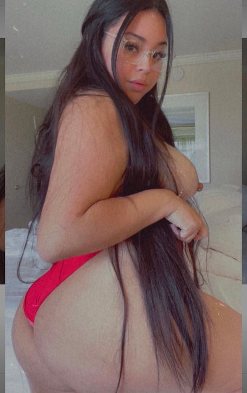 Available for Hookup My service includes 69 sex with condom or no condom🍆🍑💦