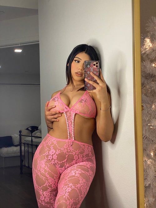 I'm hot & sexy girl.🌶 I'm available for fun 24/7 hours, i love sex, open minded, 420 friendly.👅