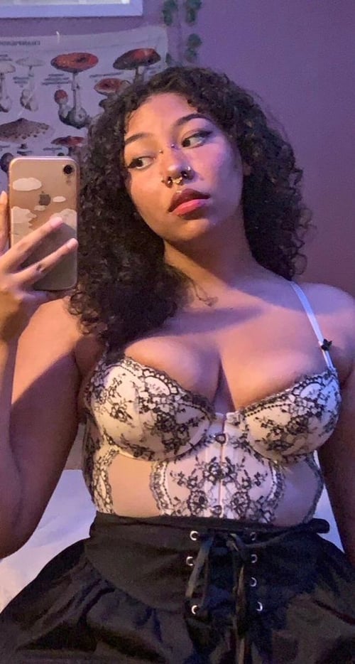 I AM AVAILABLE FOR BOTH INCALL AND OUTCALL SERVICE