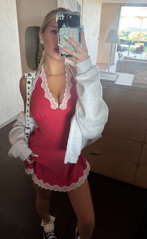 HMU 4 fun & naughty stuffs HMU on๐ฑ +1 (406) 970-6019