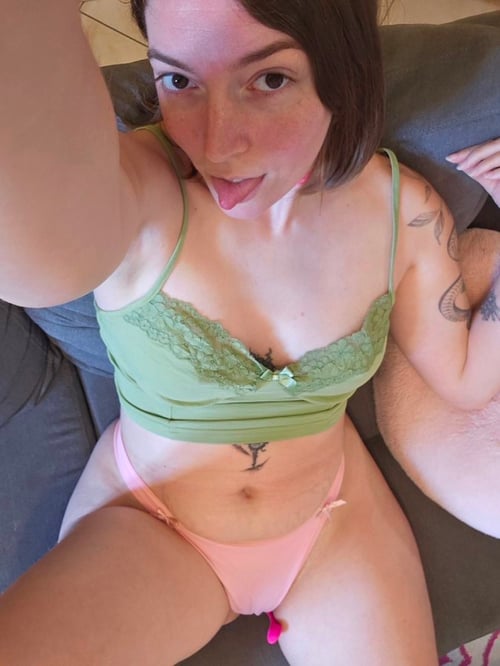 AVAILABLE FOR HOOKUP ANYTHING FUN. HMU; +1 (341) 213-3449