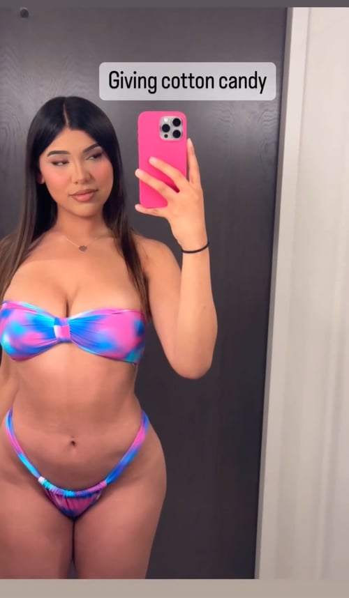 Hey daddy, wanna fuck? Hit me up now! Text: +1 754-222-4207