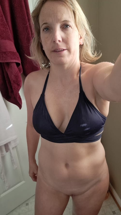 ARE YOU TIRED AND STRESSED OUT ? LET ME RELIEVE YOU OFF ANY STRESS AND MAKE YOU CUM ...🍑🍑🍑💦🍆🍆