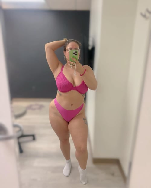 Wet 💦 Fetish Friendly 🍑 Independent 👅 Party favours 😝📞 +1 (608) 421-9319 hmu 🤙 on telegram…@Je