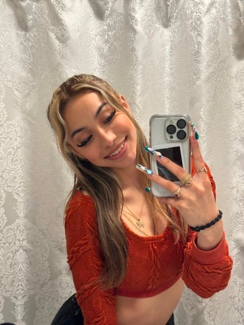 Sweet👅🍑🍯 Hot & Sexy, Clean & soft Pussy. I’m available for both incall and outcall