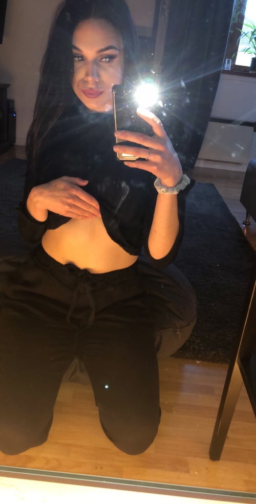 Let fuck now I’m available 🍆🍆🍑 add me on snap @mammie_sofia Number : +13022208661 Signal number