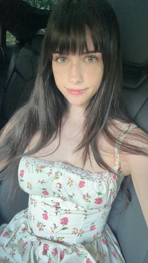 I am Sophie,really sweet and polite😊HMU on Hotline:(213) 649-9447 Add me on Snapchat:babysophiexo26