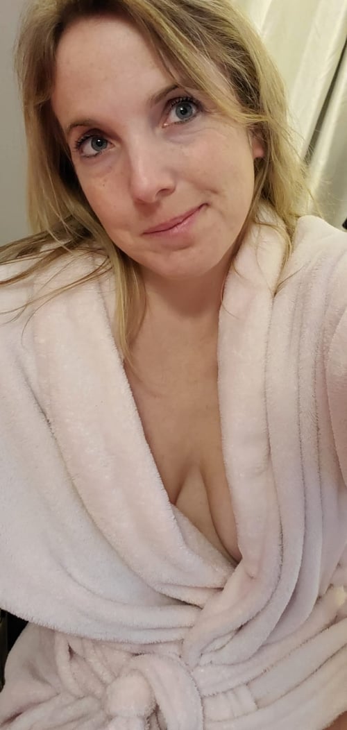 ARE YOU TIRED AND STRESSED OUT ? LET ME RELIEVE YOU OFF ANY STRESS AND MAKE YOU CUM ...🍑🍑🍑💦🍆🍆