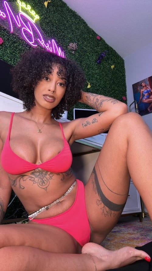 🤩Hi Handsome❤️,I’m New Here 🆕Latest And 💰Escort in Town🥵🎉. ADD MY TELEGRAM @wellsnora .Trustwor