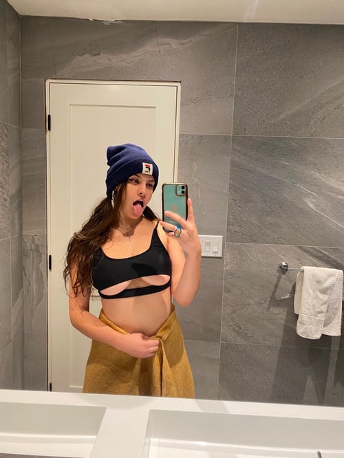 i’m available for incall and outcall service😍 sc- Quinn_butter