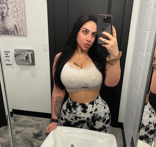 MEET AND FUCK IN 10 MINS💋👅💦 :instagram donnaarmann01 :Snapchat: bigmove25