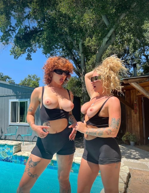 CARDATE🚘 🍇MASSAGE🥬 HOLIDAY SPECIALS 👅👅AND EXTRAS OVER NIGHT DAY 👅👅OR NIGHT SPECIAL PARTY 420