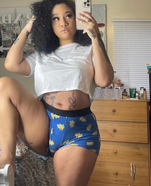 I’m available for hooking up services and online services