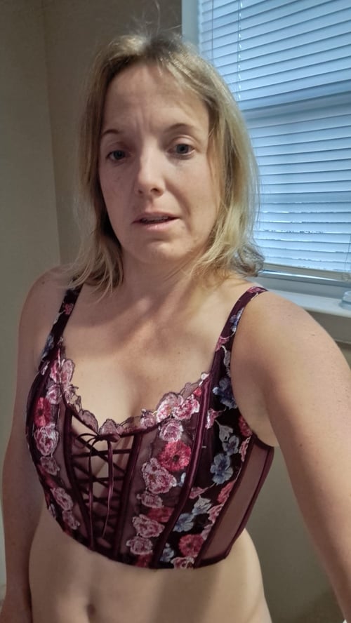 LET ME RELIEVE YOU OFF ANY STRESS AND MAKE YOU CUM MULTIPLE TIMES 🍑💦💦🍆🍆👅👅🍆🍑💦