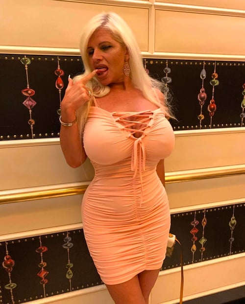 ✰ VERIFIED ✓ LICENSED AND ✪ SEXY MASSEUSE AVAILABLE FOR EROTIC OIL MASSAGE🌸💆♂️ & HOOKUP