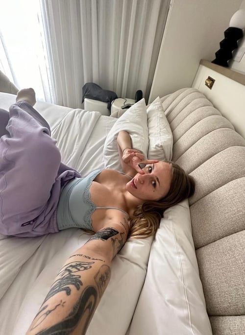 ADD ME ON Instagram👻: s_arah1908 I’m available for kissing & Bj🍆new 69 style any styles 🍆💦