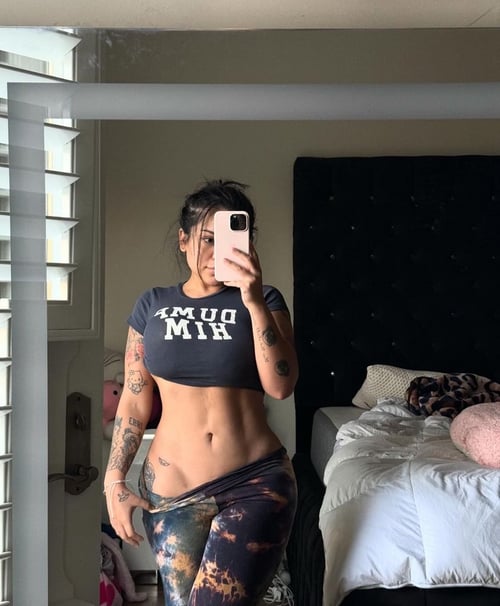 I offer sex , nudes and naughty FaceTime at nice rates…
