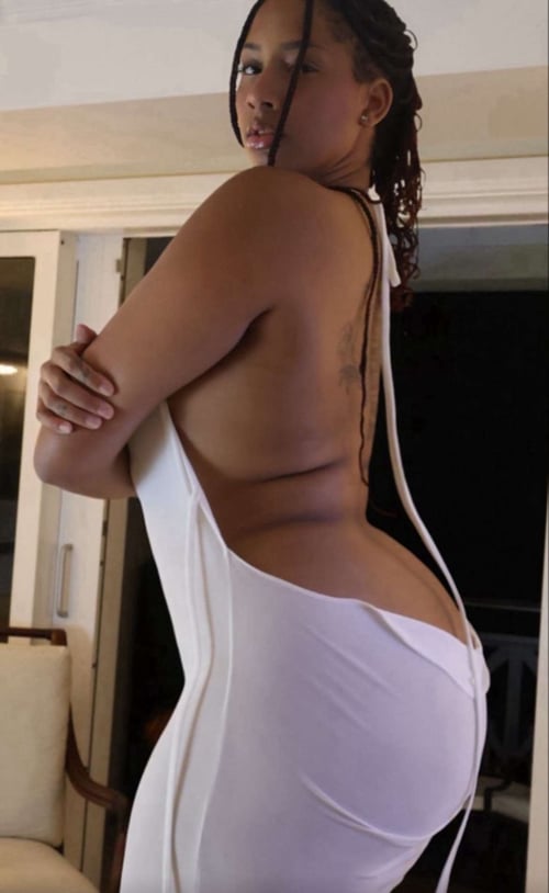 Who need a big booty Latina😊 Hmu 🤙 hope I make your day😜🍑🍒🍆I luv cum