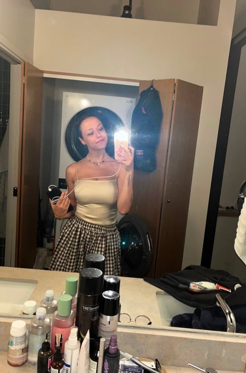 MASSAGE THERAPIST
