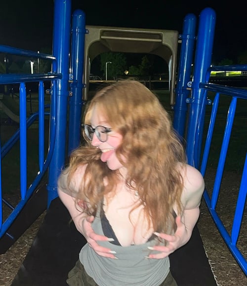 Hi I’m Jenny sexy red head hooker in San Diego