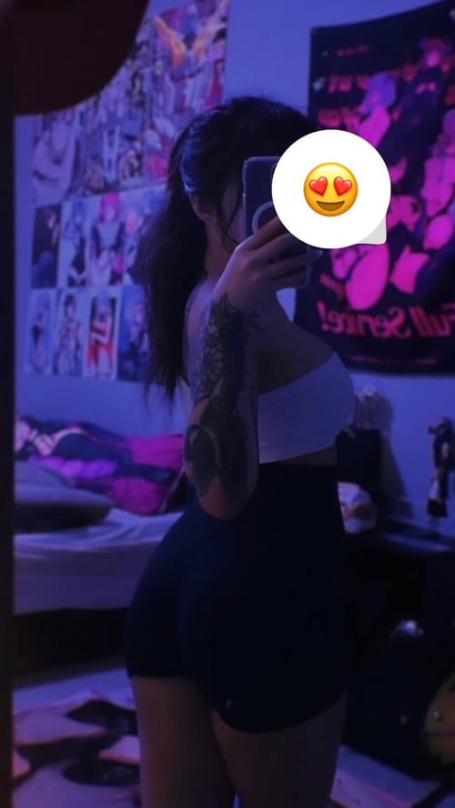 Just your typical Asian slut who's trying to make your life better by satisfying you🖐️😩 🖐️ 💦🍆🍑