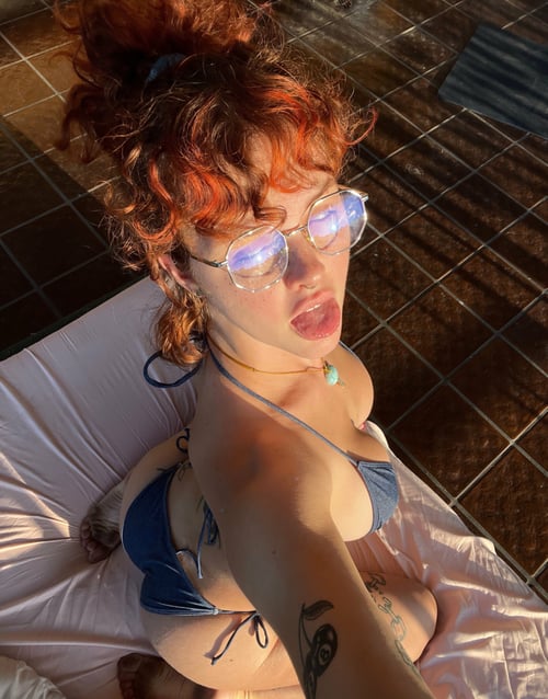 I’m a cute clean DDF white.Single,Female Escort down for hookup🥰❤️