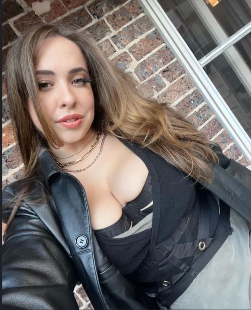 Enjoy a good dilick my Tight Pussy