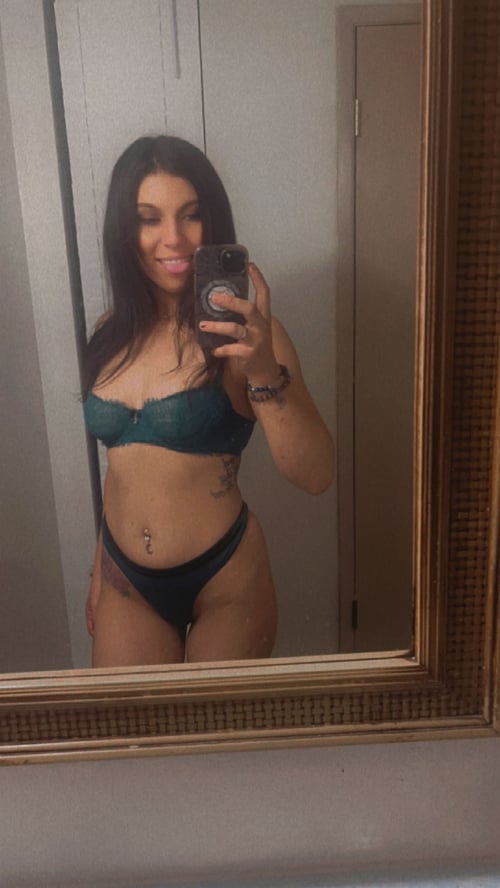 Alice 28 year old, brunette, 5'5 sass with some ass in 916/530 area