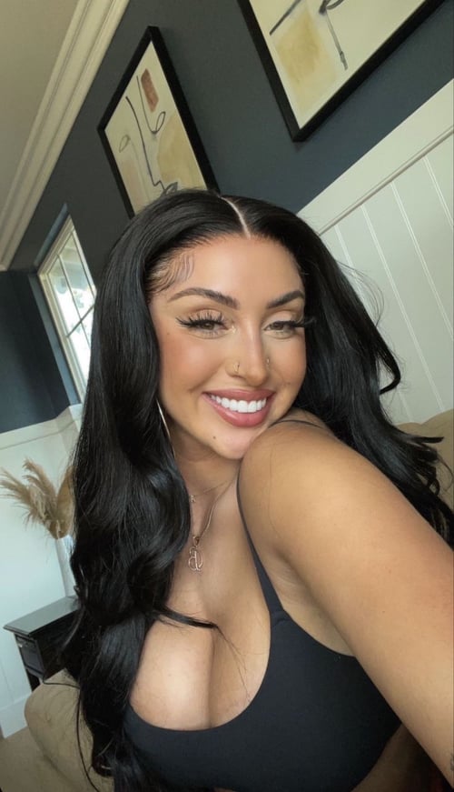 Hey am available to meet up 👅for both incall and outcall ❤️ sweet🍑Hot & Sexy, Clean & soft Pussy.