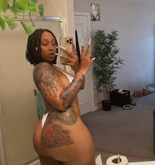 I’m HORNY and AVAILABLE for fun rn 😩💦👅🍆INCALL & OUTCALL 3055084878