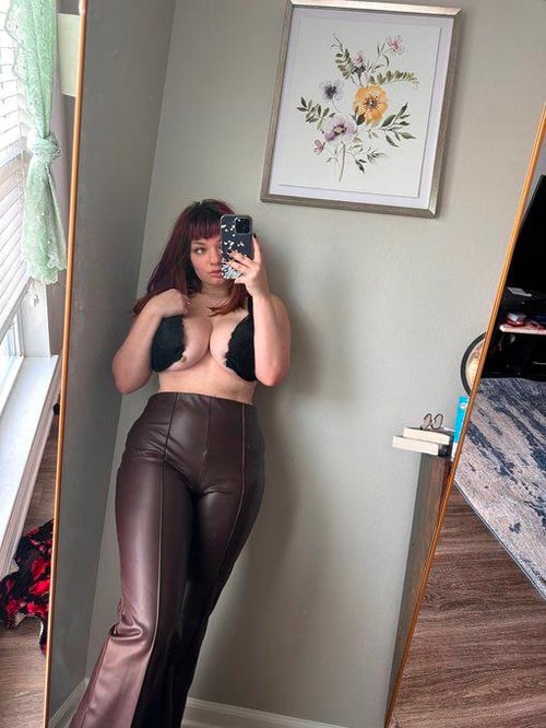 Hello love am sexy 💦 Annabel 👅 and am available for both Incall and outcall services, HIT ME UP 🤙