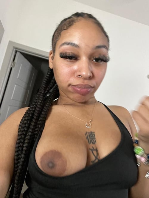 I'm available 24/7 incall/outcall and car sex 🍑💦