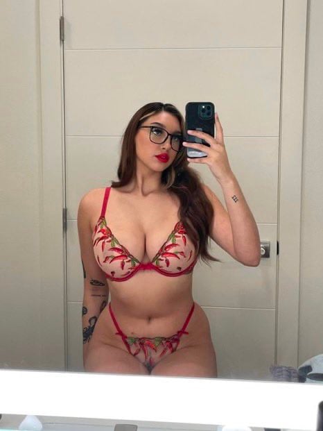 AVAILABLE FOR HOOKUP ANYTHING FUN? HMU +1 (272) 241 0825