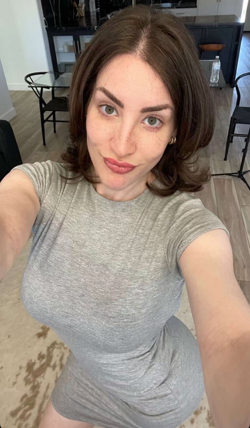 hello, my special for the weekend is 130 one hour and two hours 200 | accept cash Text me