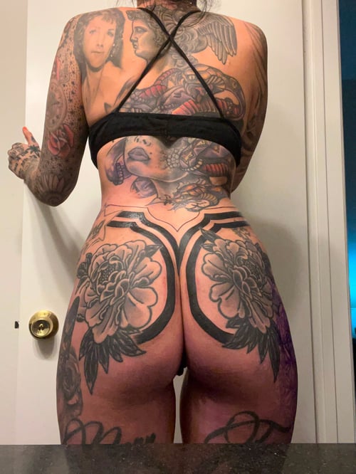 I’m available for hookup services incalls, outcalls, car date, hotels. 24/7