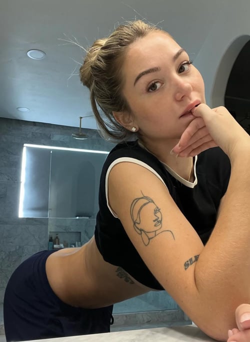 LET ME RELIEVE YOU OFF ANY STRESS AND MAKE YOU CUM MULTIPLE TIMES 🍑💦💦🍆🍆👅👅🍆🍑💦