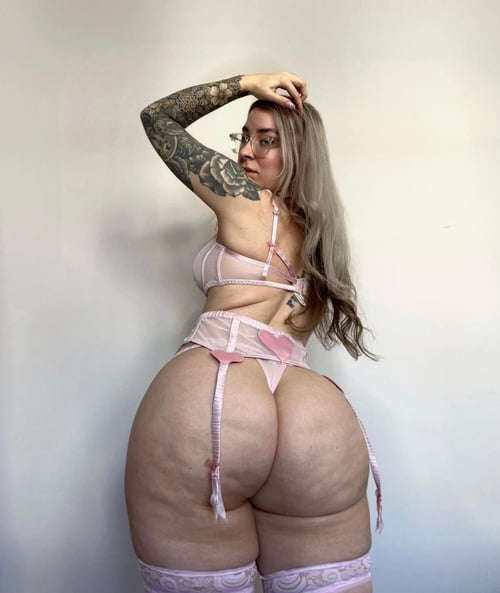 Hey hit me on +1 (201) 688-9506 🍑🍯 Hot & Sexy, Clean & soft.Now i'm available for incall outcall
