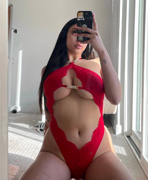 Hit me up to get your sexual fantasies fulfilled