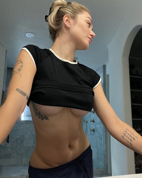 LET ME RELIEVE YOU OFF ANY STRESS AND MAKE YOU CUM MULTIPLE TIMES 🍑💦💦🍆🍆👅👅🍆🍑💦