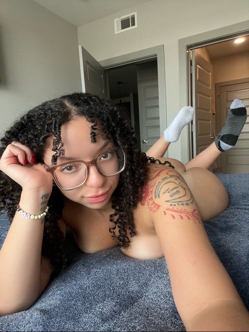 AVAILABLE FOR INCALL AND OUTCALL SERVICES