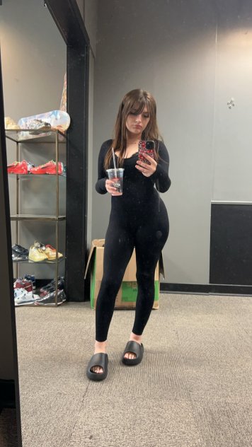 I’m available for both incall, outcall, car-dates & content selling❤️