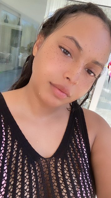 sexy estefany hot available now for outcall or incall