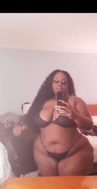 XXX BIGGEST Tits and Bigger BUTT XXX
